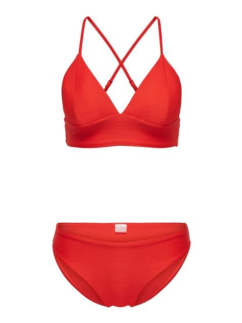 Bikinis in Rot 